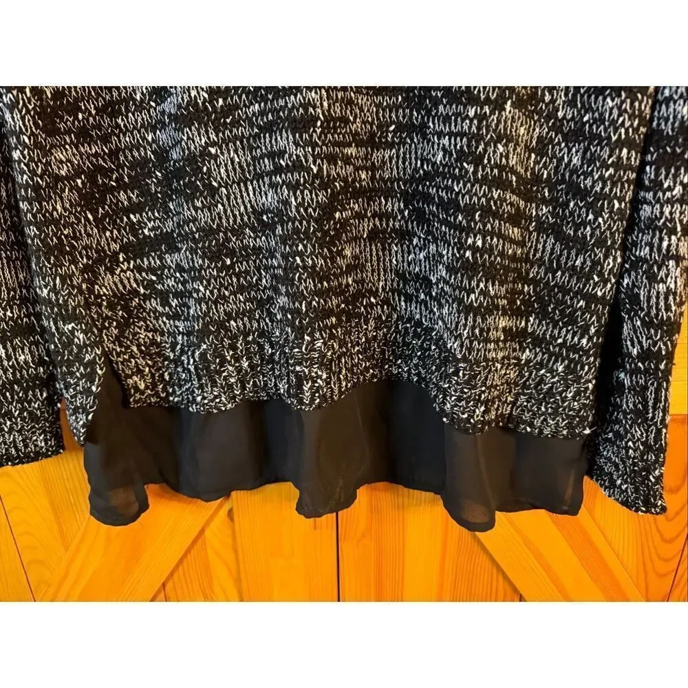 Croft & Barrow Black/White Pullover Sweater Faux Blouse Hem Size Large NWT (7101